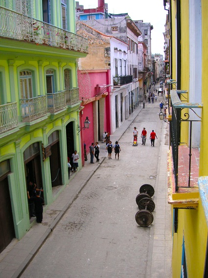 Photo of a street in Havana