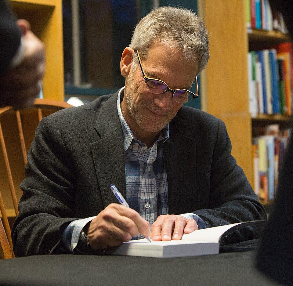 Alum Jon Krakauer 72F's True Crime Bestseller \, image size:960x937