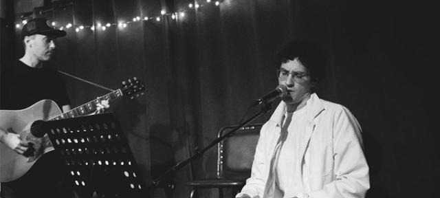 Peter Kurie playing keyboard