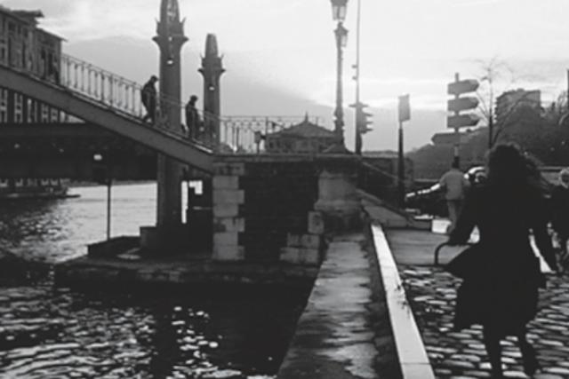 Black and white film shots in Paris