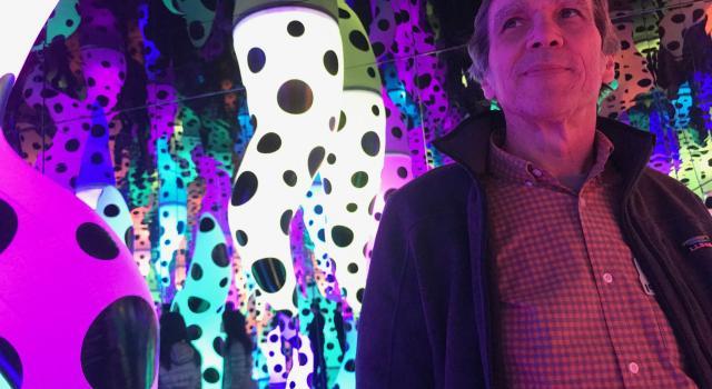 Peter Kallock at Yoyoi Kusama installation "Love is Calling"