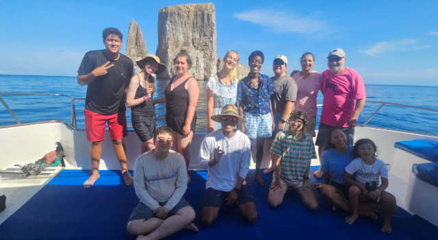 Artemis Moleus F21 and a group in the Galapagos.